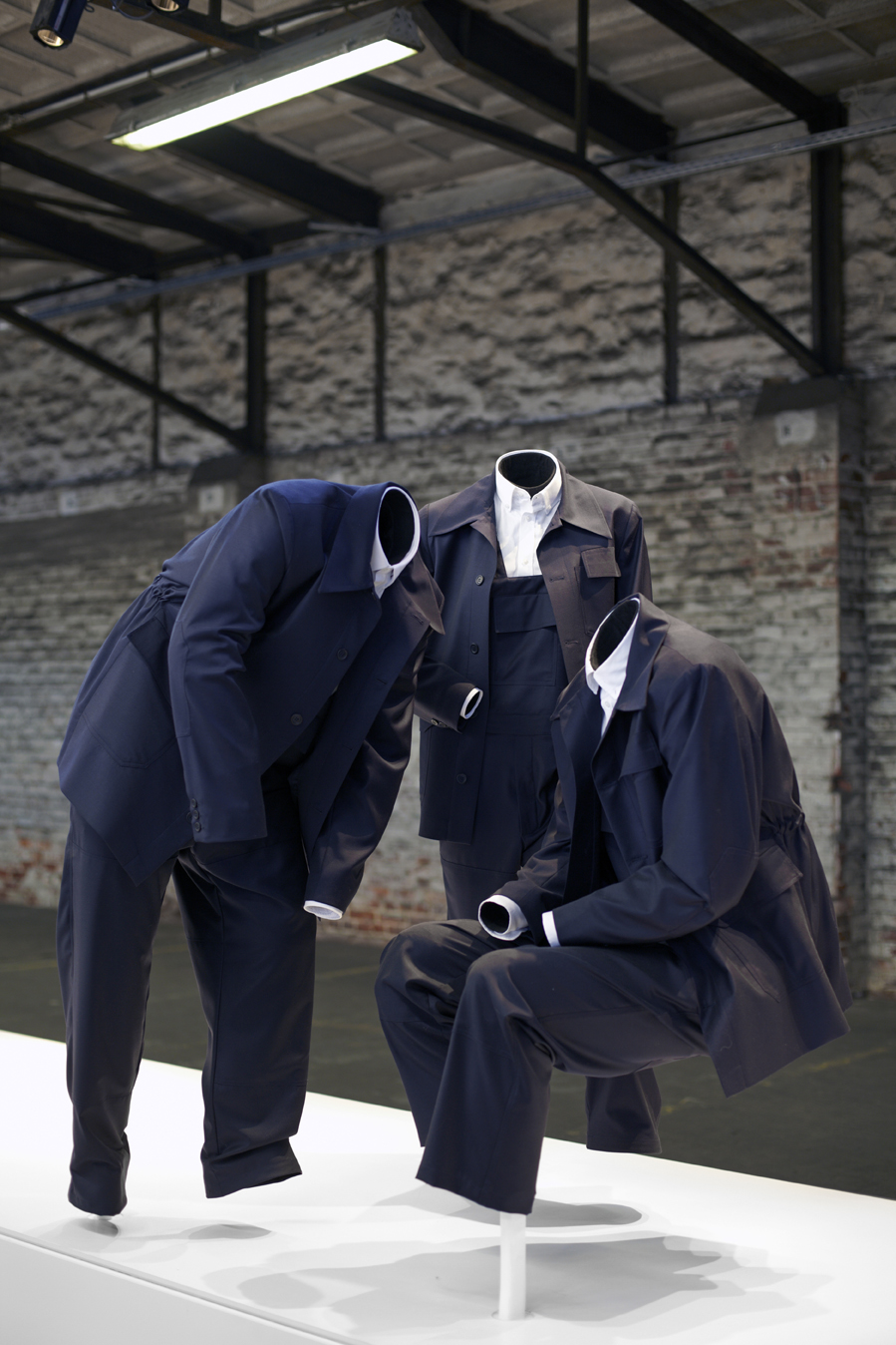 Fotó: Surányi Miklós © A művész jóvoltábólPhoto: Miklós Surányi © Courtesy of the Artist Csákány István: Szellemtartás / Ghost Keeping (2012)