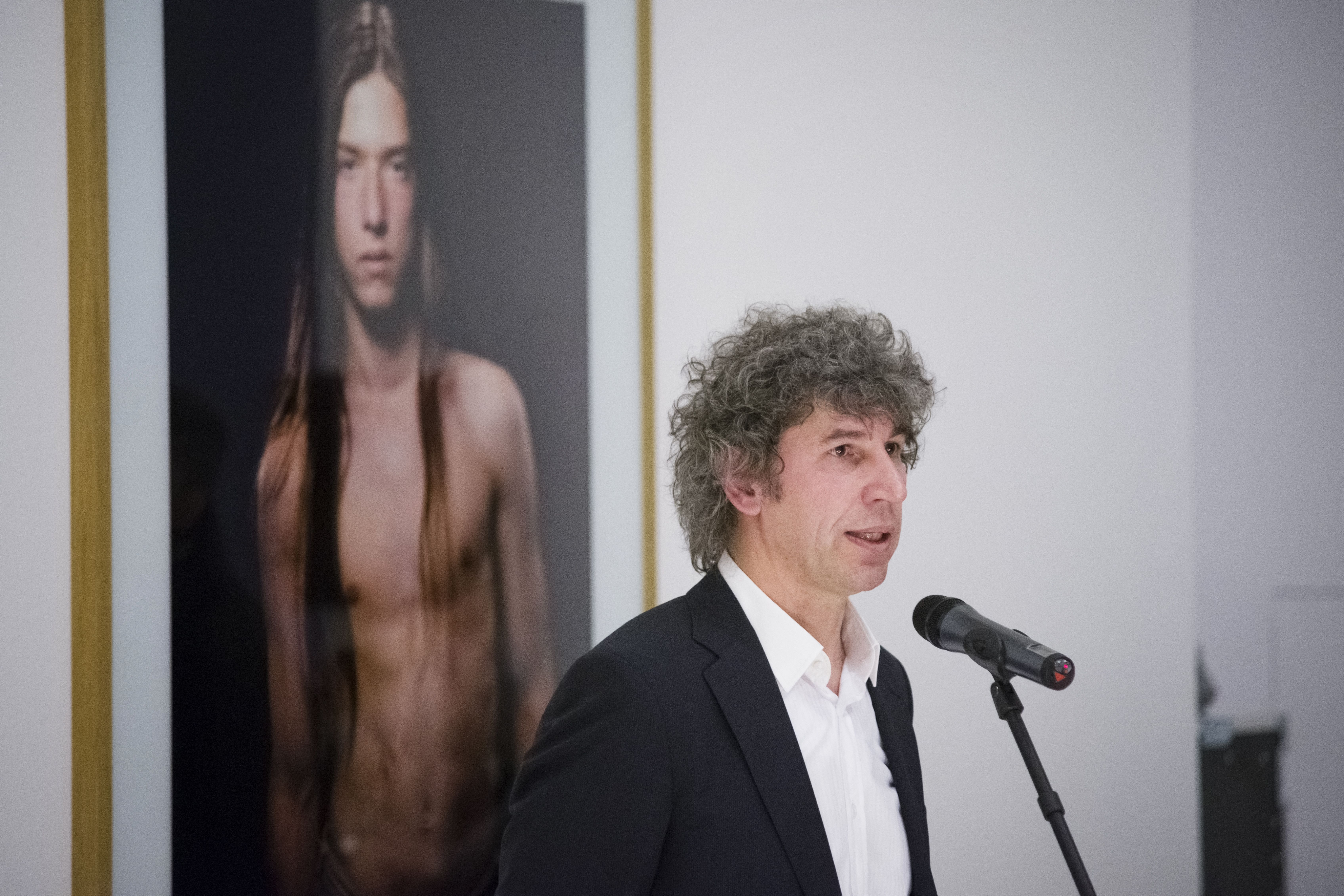 © Dániel Végel / Ludwig Museum - Museum of Contemporary Art, Archives A meztelen férfi / Sajtótájékoztató