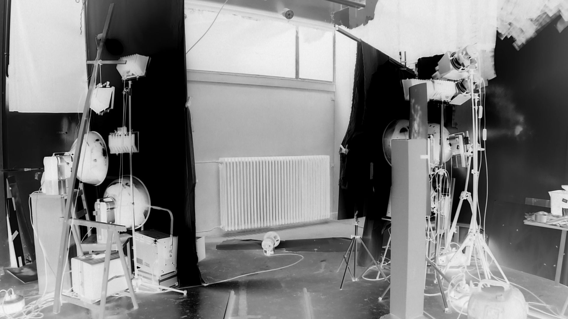 Ősz Gábor: Festéktől a fényig / From Pigment to Light, 2009 (állókép a filmből / filmstill)© Gábor Ősz. A művész jóvoltából / Courtesy of the artist Ősz Gábor: Festéktől a fényig / From Pigment to Light, 2009