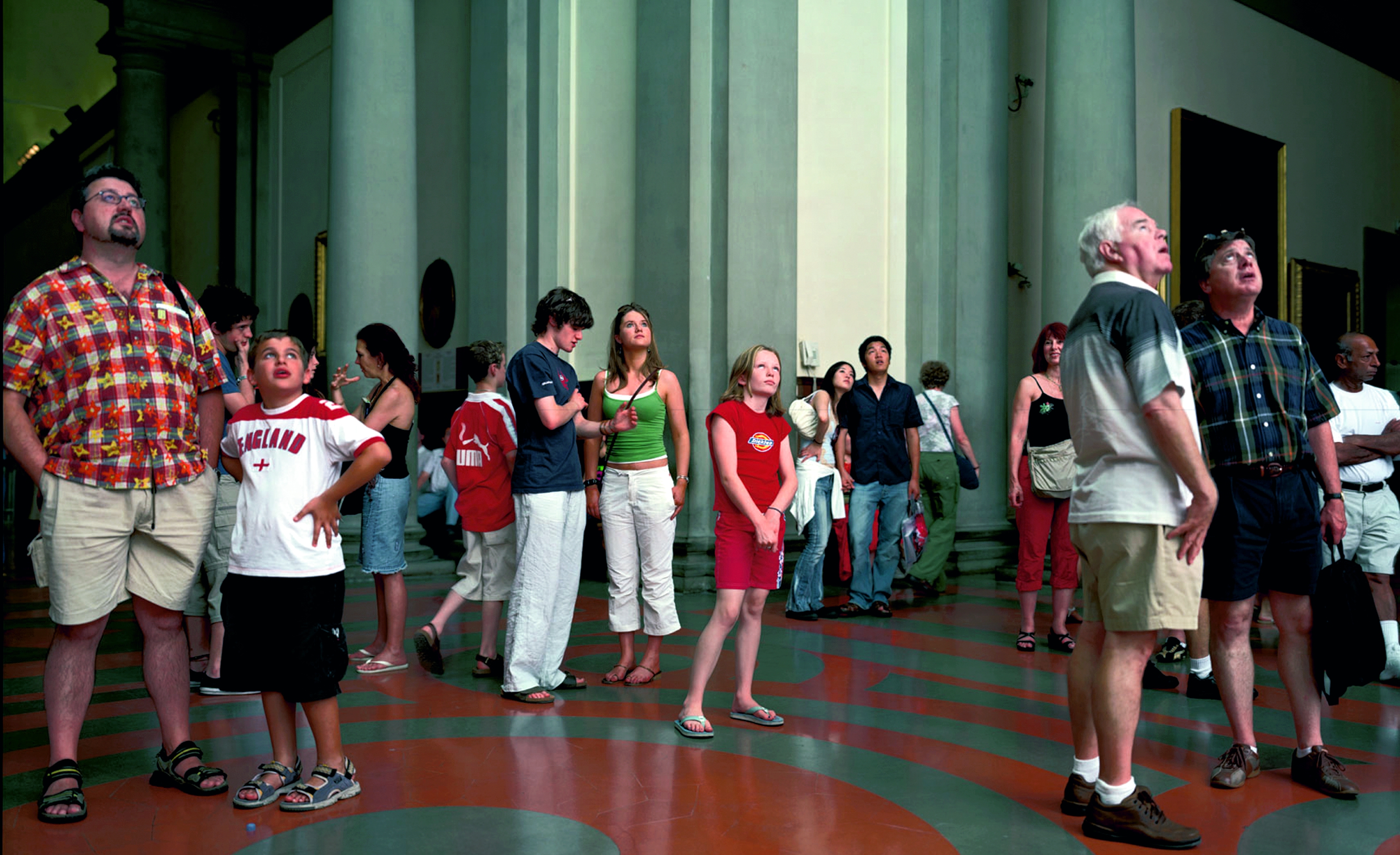 Thomas Struth: Audience 1 (Galleria dell'Accademia), Florenz, 2004Photo © MUMOK, Museum Moderner Kunst Stiftung Ludwig Wien, acquired with  benefits of the MUMOK Board HELYSZÍNI SZEMLE. A múzeum a múzeumról / SITE INSPECTION. The Museum on the Museum