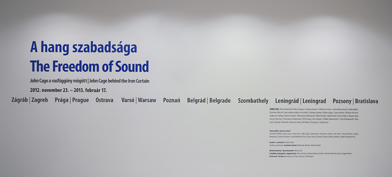 © Bujnovszky Tamás / Ludwig Múzeum - Kortárs Művészeti Múzeum Adattára© Tamás Bujnovszky / Ludwig Museum - Museum of Contemporary Art, Archives A hang szabadsága. John Cage a vasfüggöny mögött