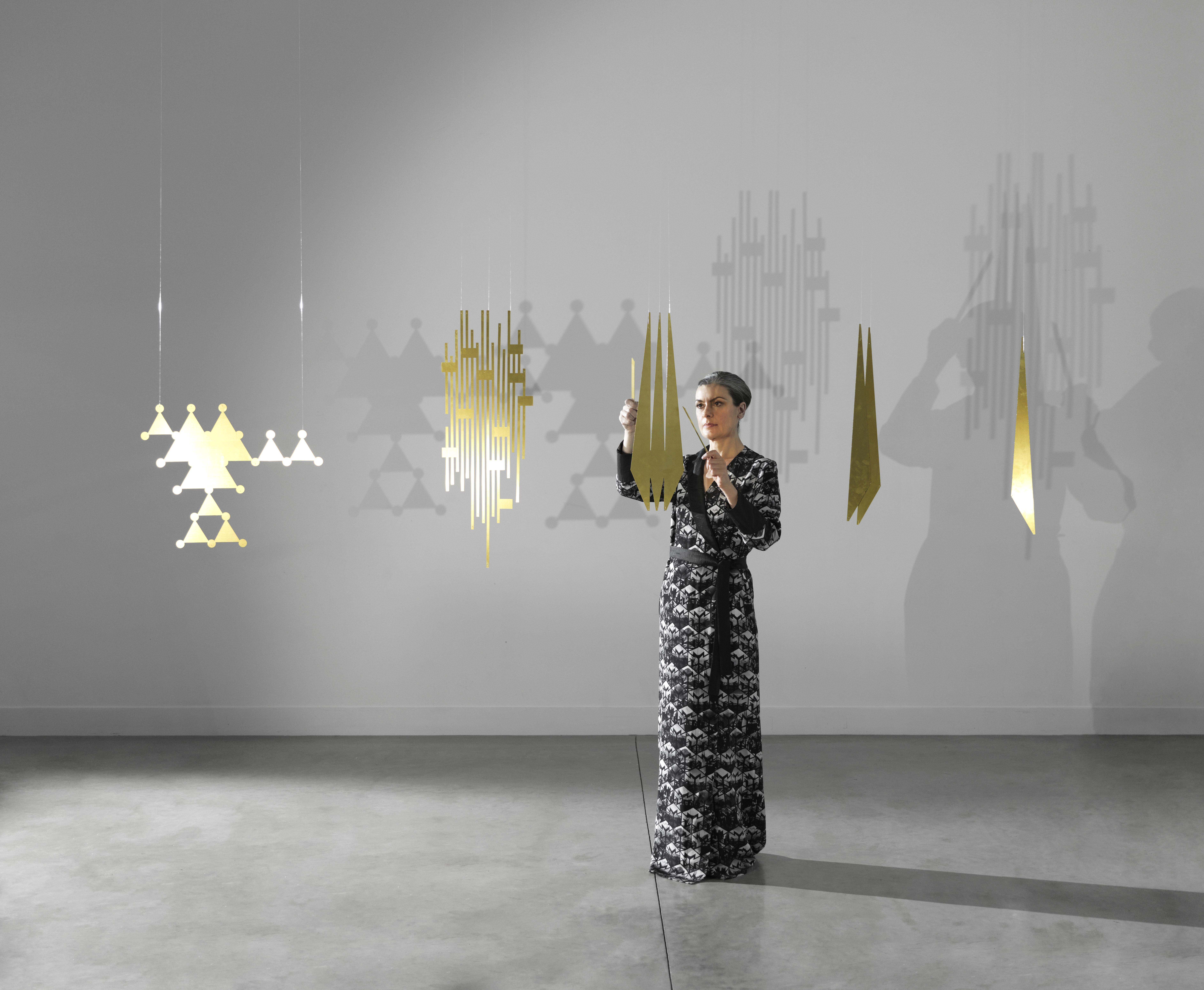 J. Cibic: The Nation Loves It (Instruments), állókép, 2015, egycsatornás, HD videó, 15' 45'', sztereó 
J. Cibic: The Nation Loves It (Instruments), video still, 2015, single channel HD video, 15 min 45 sec, stereo Spielraum_2