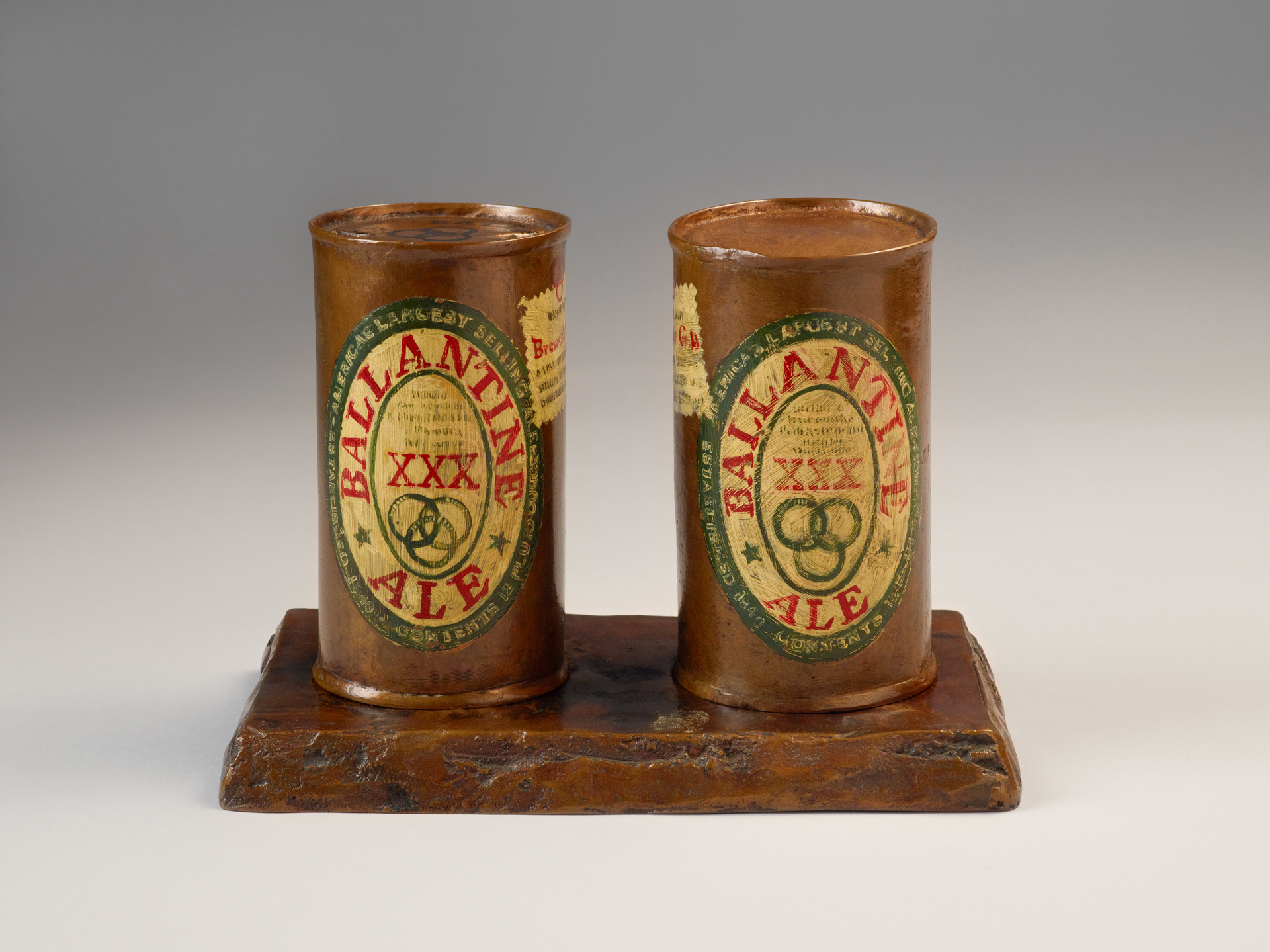 Jasper Johns: Festett bronz / Sörösdobozok, 1960. Museum Ludwig Cologne. Fotó © Rheinisches Bildarchiv, HUNGART ©
Jasper Johns: Painted Bronze / Ale Cans, 1960. Museum Ludwig Cologne. Photo: © Rheinisches Bildarchiv, HUNGART © Jasper Johns - 1 (Jogdíjköteles!)