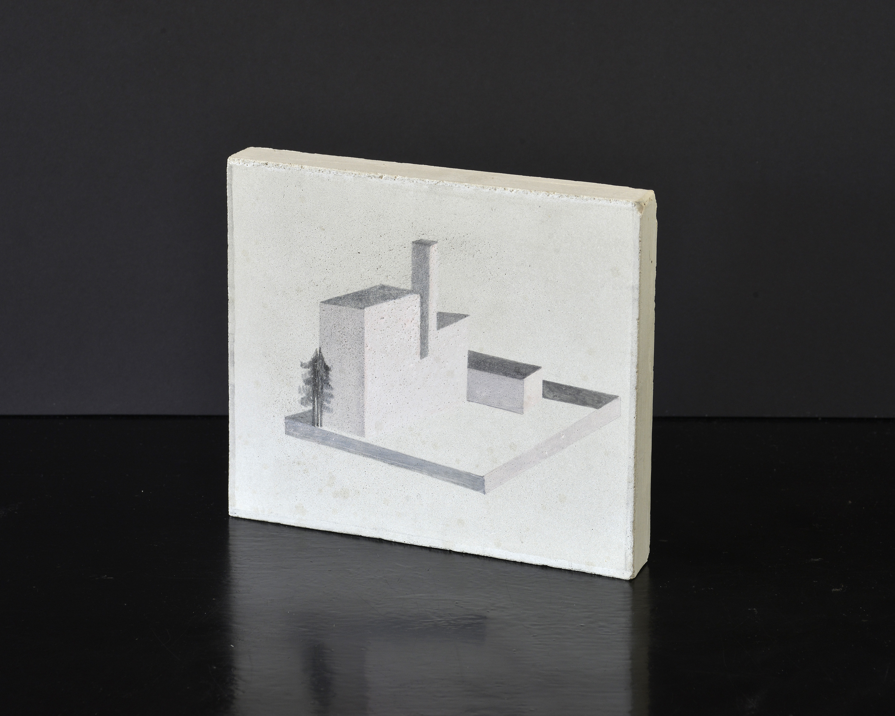 Olga Mokrzycka Grospierre: Tégla, 2010. Ceruza, tinta, gipsz, beton. Fotó: a művész és Biuro Wystaw jóvoltából 
Olga Mokrzycka Grospierre, Brick, 2010, crayon and ink on plaster and concrete, photo: courtesy of the artist and Biuro Wystaw Olga Mokrzycka Grospierre