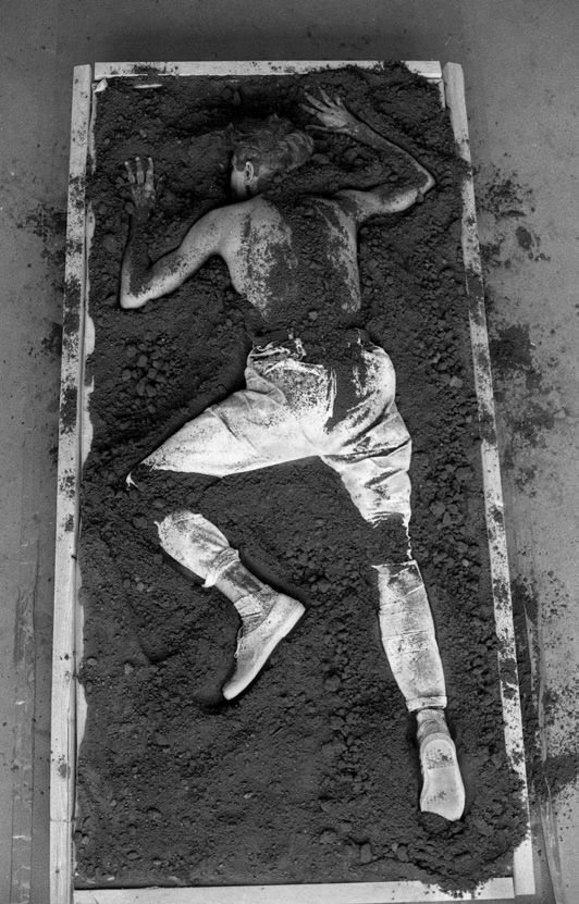 ÉRMEZEI Zoltán: A föld emlékezete sorozat | The Memory of Earth series, 1989, werkfotó | making-of photo A föld emlékezete sorozat