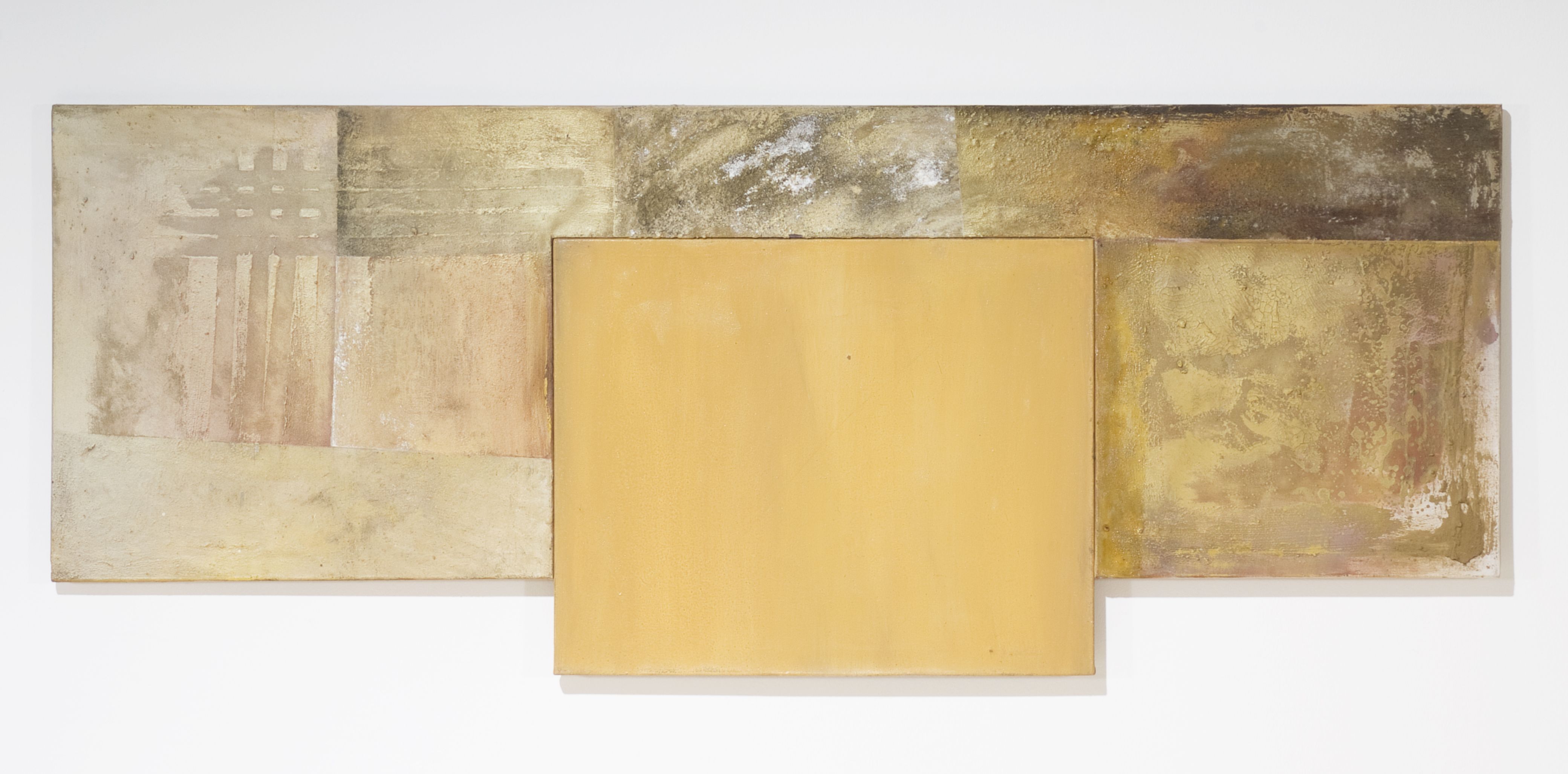 Tolvaly Ernő: Parapetkép 6, vegyes technika, vászon, 1990 © Magángyűjtemény. Fotó: Rosta József
Ernő Tolvaly: Parapet-picture 6, mixed technique, canvas, 1990 © Private collection. Photo: József Rosta Parapet 6