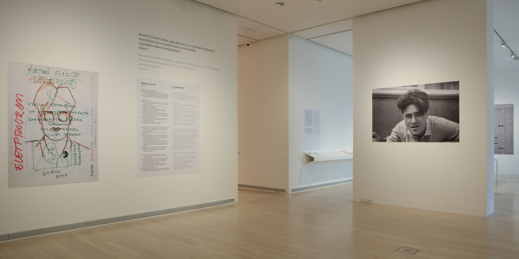 © SZABÓ Róbert / Ludwig Múzeum - Kortárs Művészeti Múzeum Adattára
© Róbert SZABÓ / Ludwig Museum - Museum of Contemporary Art, Archive Kiállítás enteriőr / Exhibition interior - 4