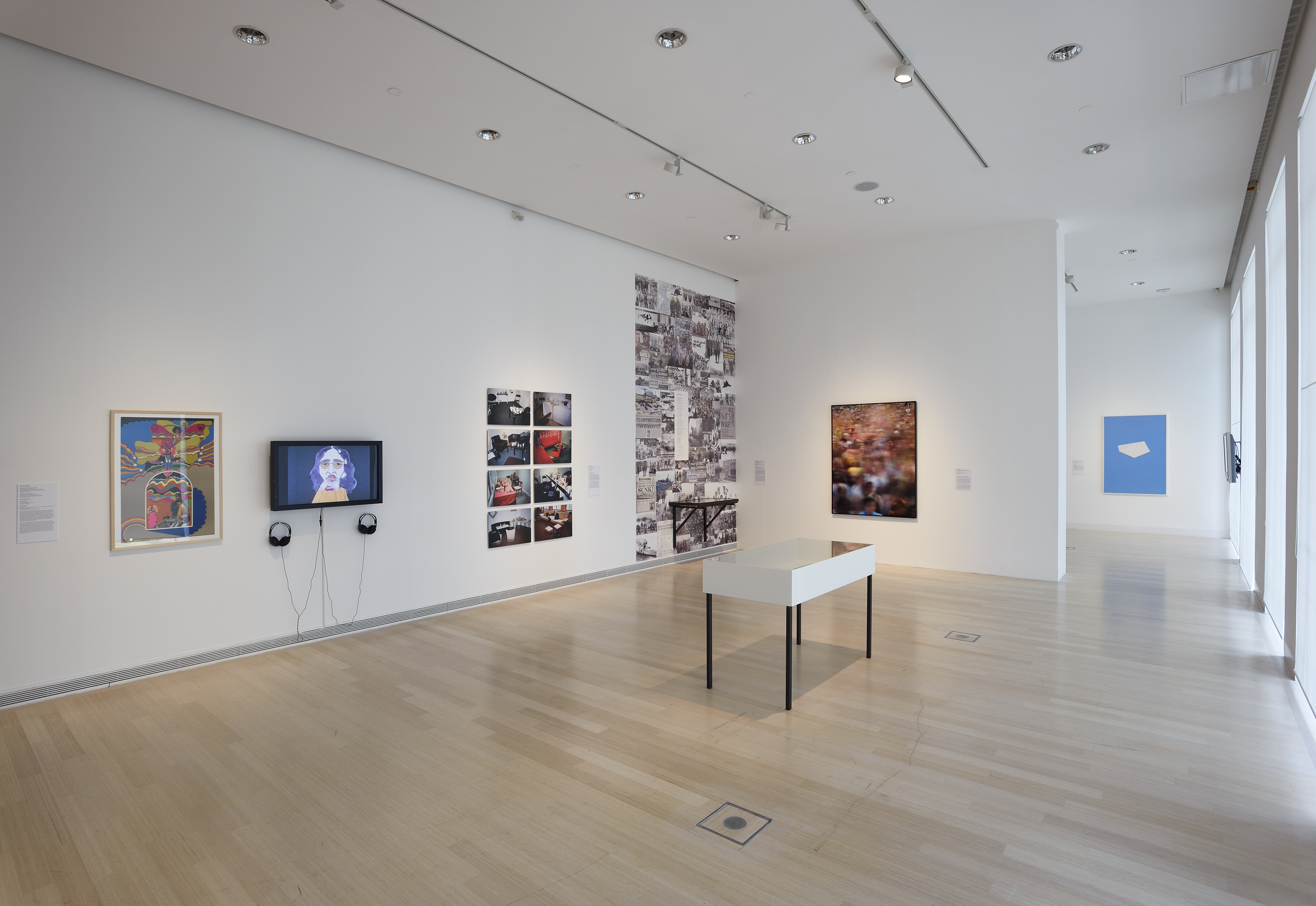 © ROSTA József / Ludwig Múzeum - Kortárs Művészeti Múzeum Adattára
© ROSTA József / Ludwig Museum - Museum of Contemporary Art, Archives Kiállítás enteriőr / Exhibition interior - 7