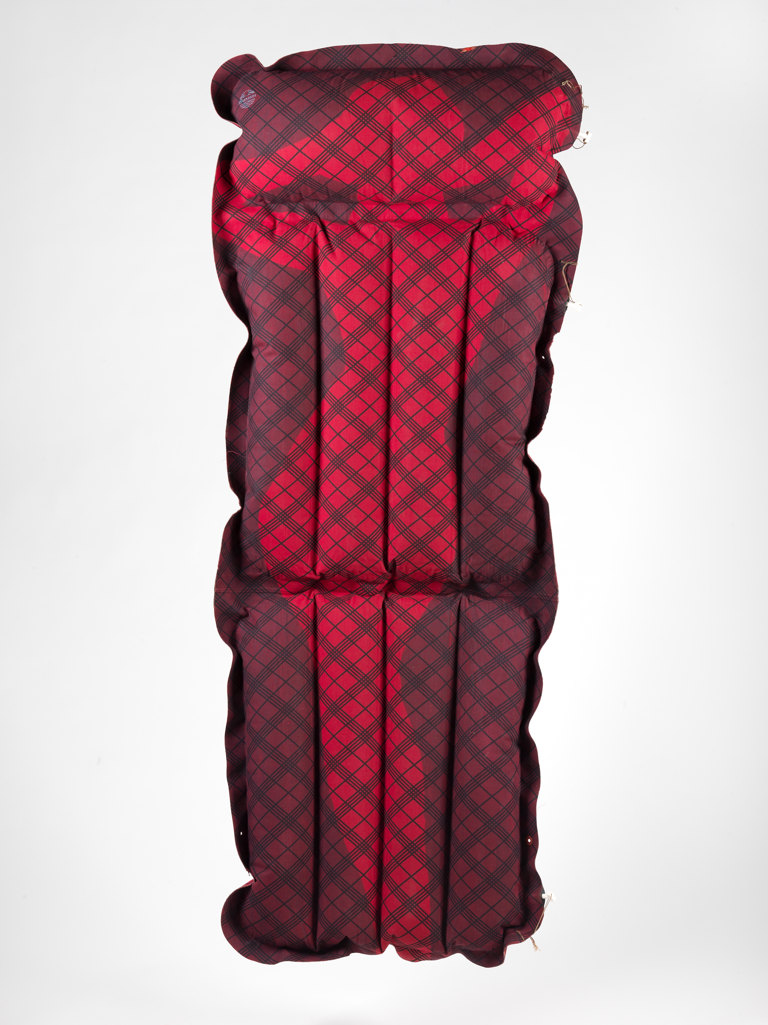 Stano Filko: Felfújható matrac, 1965. Linea collection, Bratislava
Stano Filko: Inflatable Mattress, 1965. Linea collection, Bratislava Stano Filko