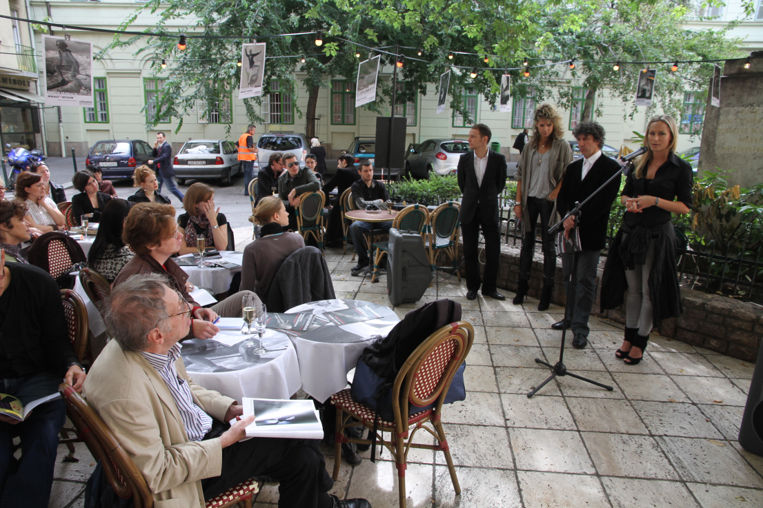 Martin Munkácsi: Think While You Shoot / Sajtótájékoztató a Gerlóczy Kávéházban / Press Conference
