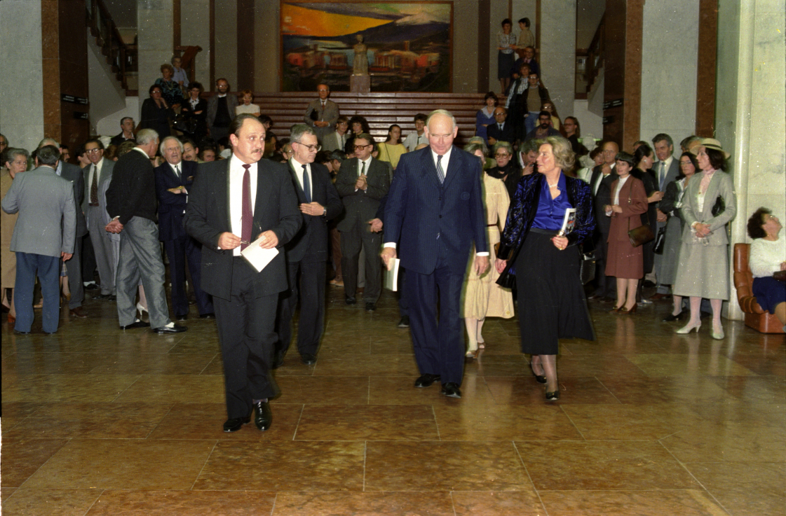 A Válogatás a Ludwig gyűjtemény modern művészeti anyagából című kiállítás megnyitója a Nemzeti Galériában, 1987. október 16.