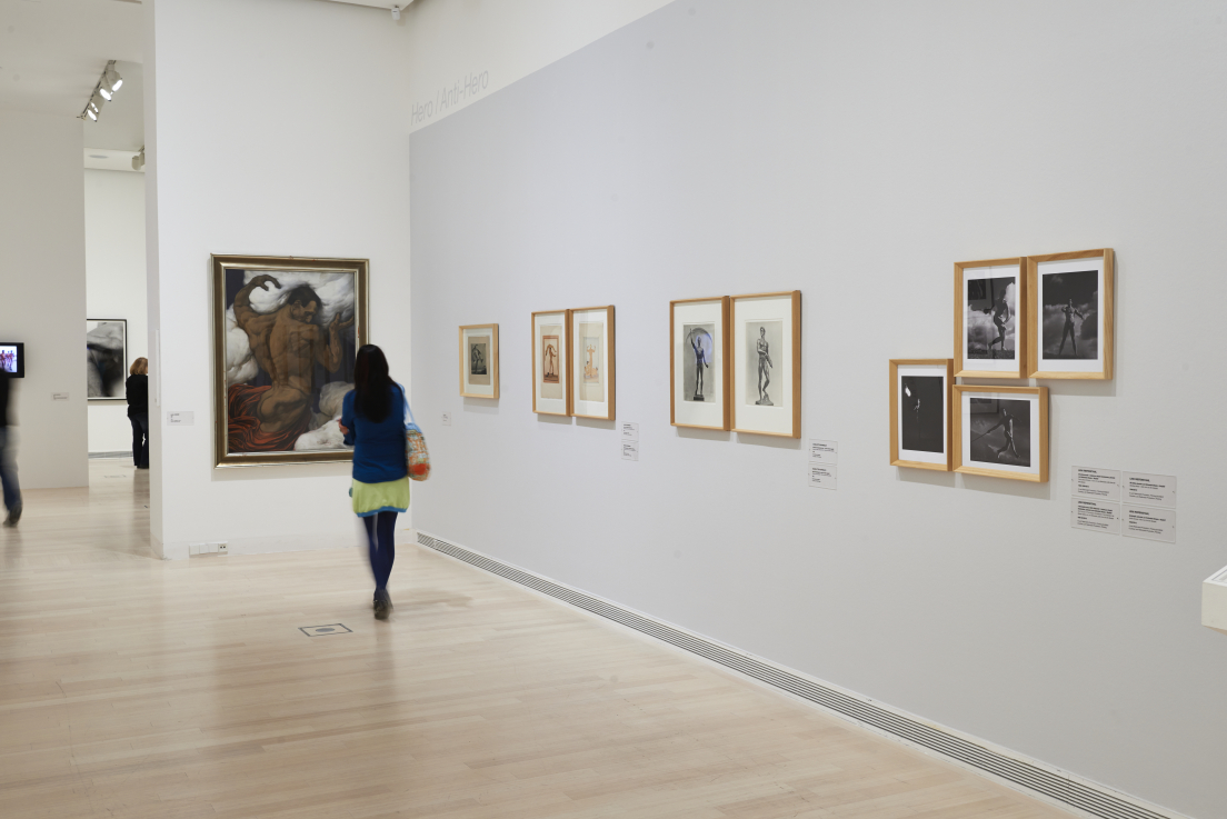 A meztelen férfi / Enteriőr