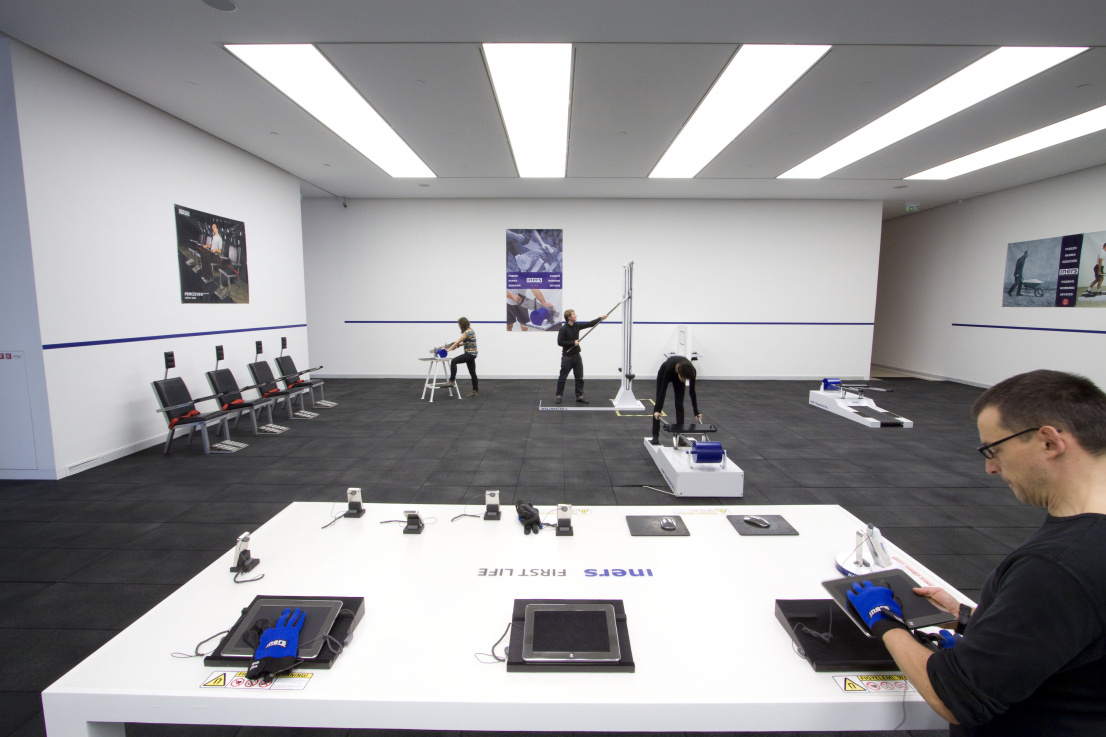 Lakner Antal: Munkaállomás