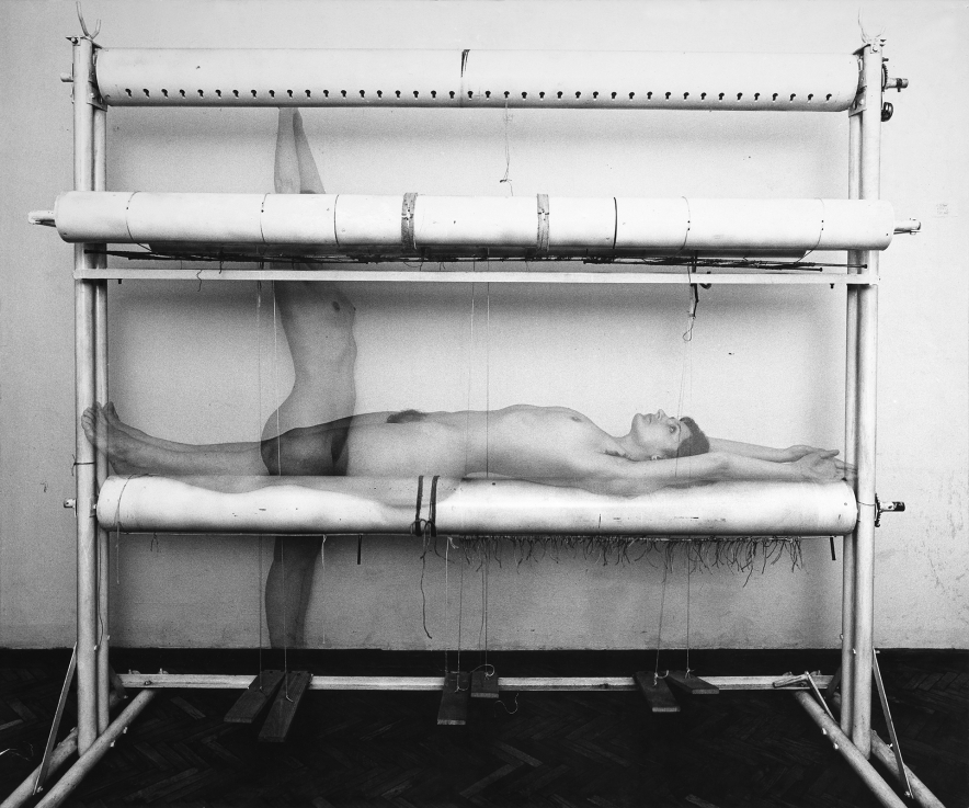 Kele Judit: I am a Work of Art, 1979  digitális nyomat, alumínium; 90 x 100 cm  Fotó: Ludwig Múzeum – Kortárs Művészeti Múzeum © Rosta József