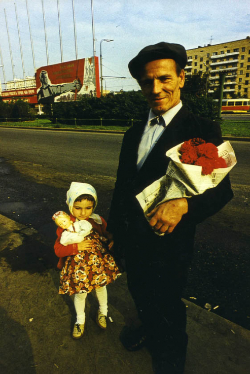 ©Borisz Mihajlov: Vörös sorozat, fotósorozat, 1968-1975 (részlet) / ©Borys Mikhailov: Red Series, photo, 1968-1975 (detail)