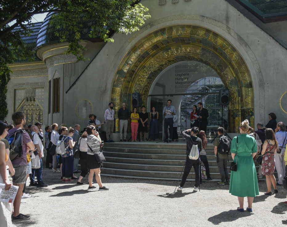 Fotó: ROSTA József © Ludwig Múzeum – Kortárs Művészeti Múzeum, Adattár és Digitális Archívum  //  Photo: József ROSTA © Ludwig Museum - Museum of Contemporary Art, Archive