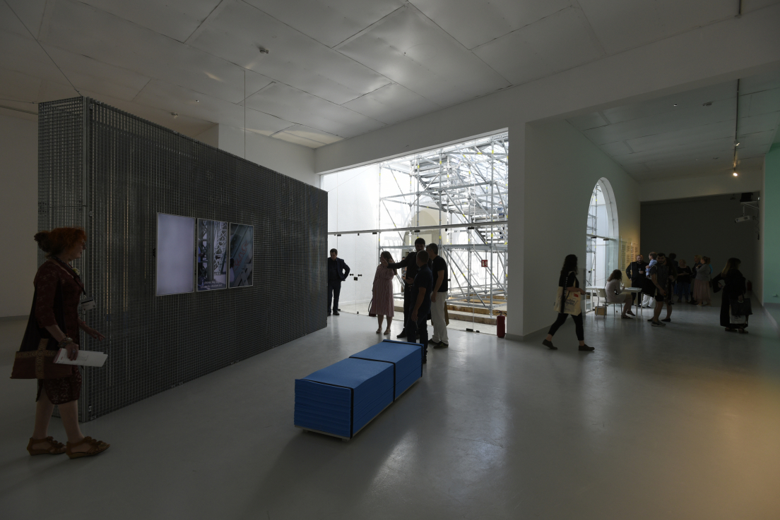 Fotó: ROSTA József © Ludwig Múzeum – Kortárs Művészeti Múzeum, Adattár és Digitális Archívum  //  Photo: József ROSTA © Ludwig Museum - Museum of Contemporary Art, Archive