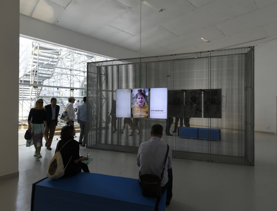 Fotó: ROSTA József © Ludwig Múzeum – Kortárs Művészeti Múzeum, Adattár és Digitális Archívum  //  Photo: József ROSTA © Ludwig Museum - Museum of Contemporary Art, Archive