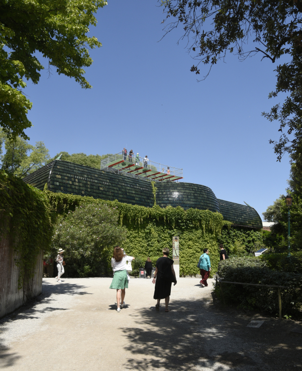 Fotó: ROSTA József © Ludwig Múzeum – Kortárs Művészeti Múzeum, Adattár és Digitális Archívum  //  Photo: József ROSTA © Ludwig Museum - Museum of Contemporary Art, Archive