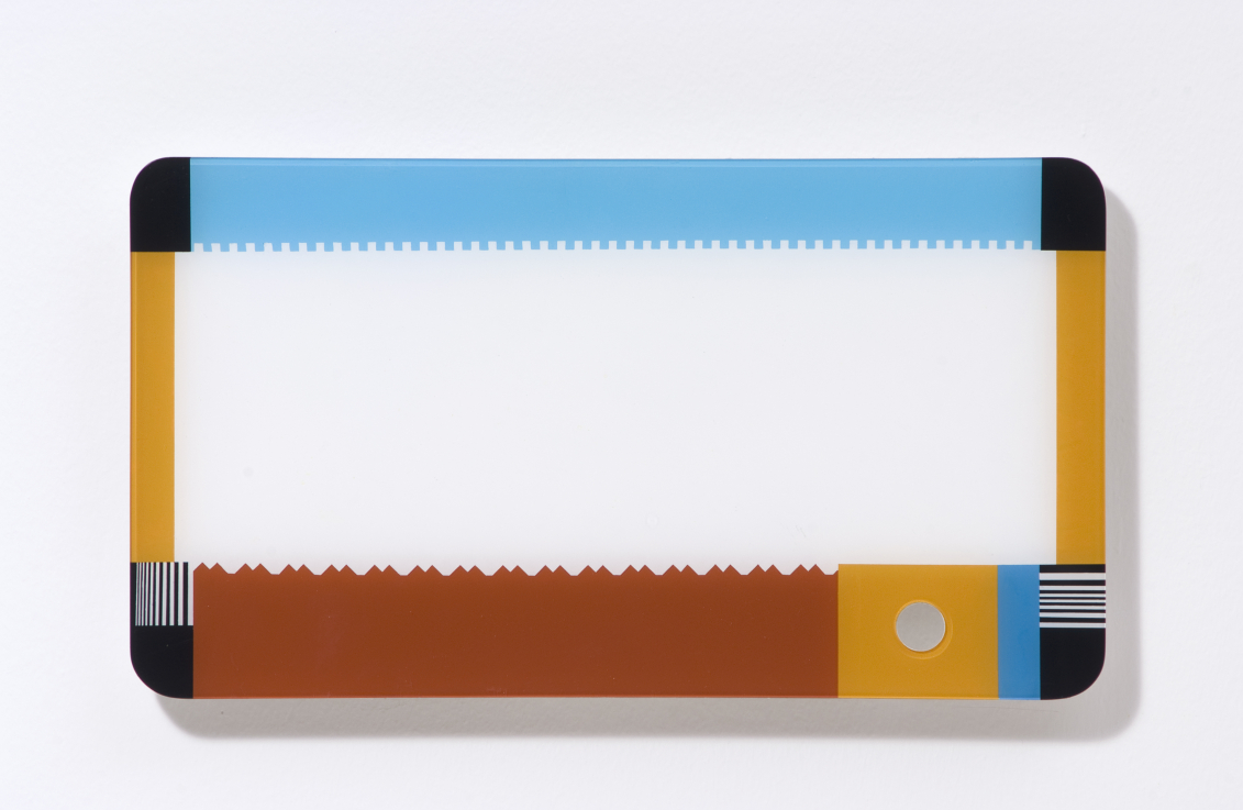 Kokesch Ádám: Cím nélkül, (Panel), 2009, akril, plexi, műanyag, fémkonzol szerelvények, Ludwig Múzeum – Kortárs Művészeti Múzeum gyűjteménye  /// Ádám Kokesch: Untitled, (Panel), 2009, acrylic on plastic, plexiglass, metal brackets, Ludwig Museum – Museum of Contemporary Art collection