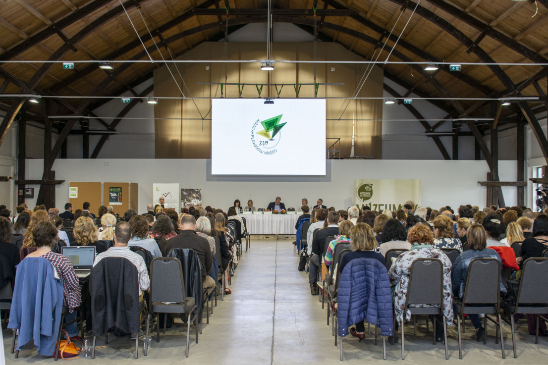 Fotó: SOMOGYVÁRI Ágnes © Ludwig Múzeum - Kortárs Művészeti Múzeum, Adattár és Digitális Archívum //  Photo: Ágnes SOMOGYVÁRI © Ludwig Museum - Museum of Contemporary Art, Archives