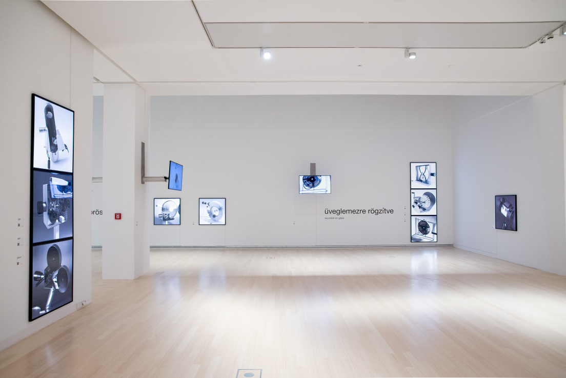 Fotó: SZABÓ Zsófia © Ludwig Múzeum – Kortárs Művészeti Múzeum, Adattár és Digitális Archívum  //  Photo: Zsófia SZABÓ © Ludwig Museum – Museum of Contemporary Art, Archives