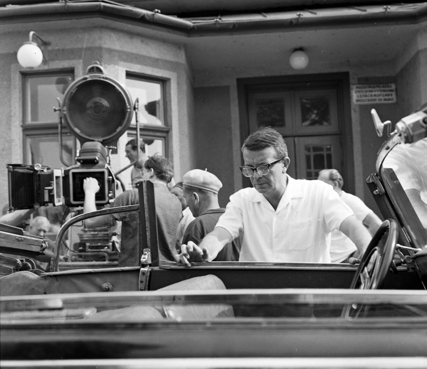 Fábri Zoltán filmrendező az Utószezon című film forgatásán, 1966 ©Fortepen/Hunyady József | Director Zoltán Fábri shooting Late Season, 1966 ©Fortepen/ József Hunyady