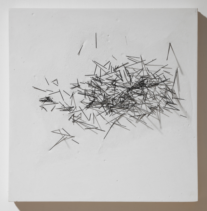 BÁLVÁNYOS Levente: Grafitrelief / Graphiterelief, 2019  grafit, gipsz / graphite, plaster; 50x50x10 cm  Vásárlás a Nemzeti Kulturális Alap hozzájárulásával / Purchased with assistance from the National Cultural Fund, 2020