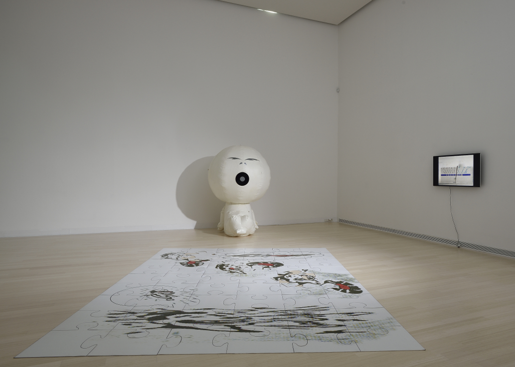 RAVASZ András: Le patron est devenu fou (A főnök megbolondult) / (The boss has gone mad), 1997-2001 installáció, változó méretek / installation, dimensions variable  Vásárlás a Nemzeti Kulturális Alap hozzájárulásával / Purchased with assistance from the National Cultural Fund, 2020