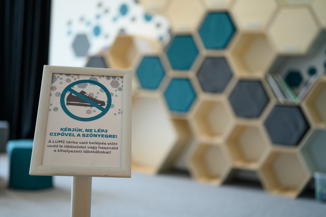 Fotó: SZABÓ Zsófia © Ludwig Múzeum – Kortárs Művészeti Múzeum  //  Photo: Zsófia SZABÓ © Ludwig Museum – Museum of Contemporary Art