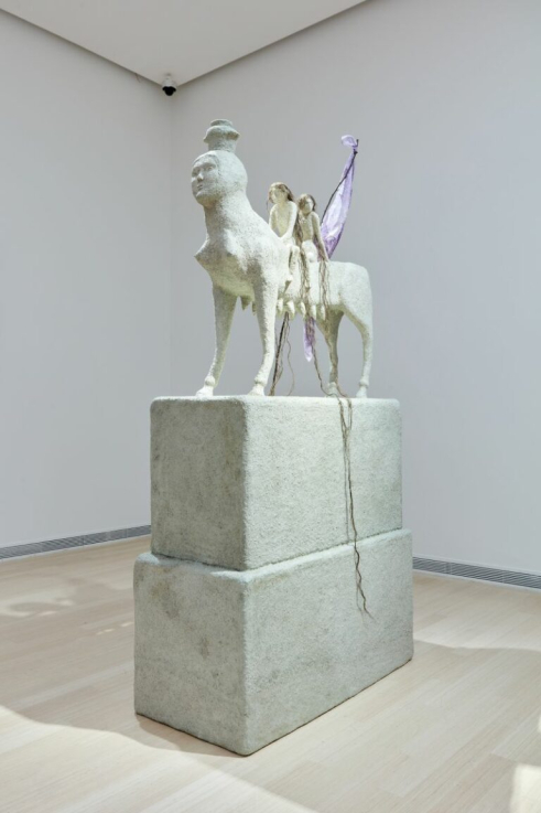 Tranker Kata: Az anyatermészet lovasai, fotó: Rosta József (Kiállítás: Handle with care)