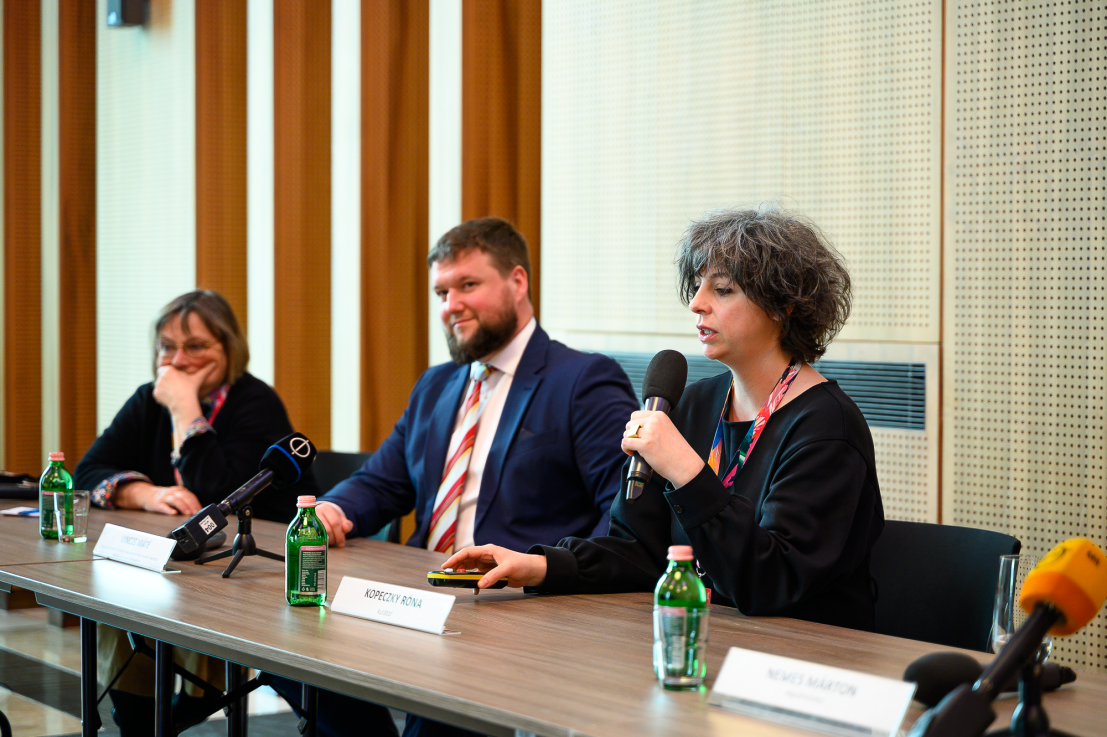 Fotó: SZABÓ Zsófia © Ludwig Múzeum – Kortárs Művészeti Múzeum  //  Photo: Zsófia SZABÓ © Ludwig Museum – Museum of Contemporary Art