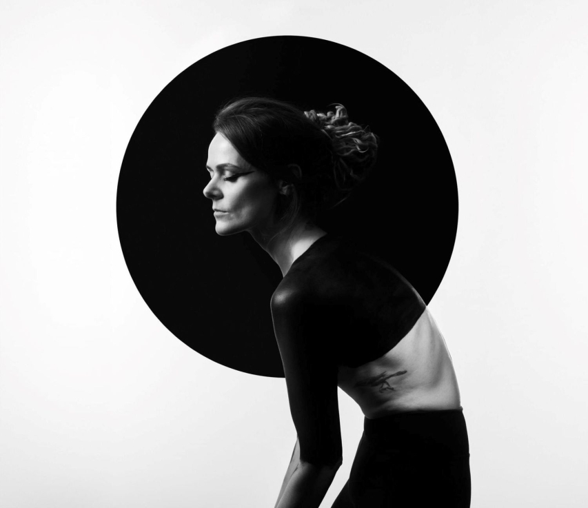 Salgó Viki, HOLLÓ, Fotó: Dányi Viktória