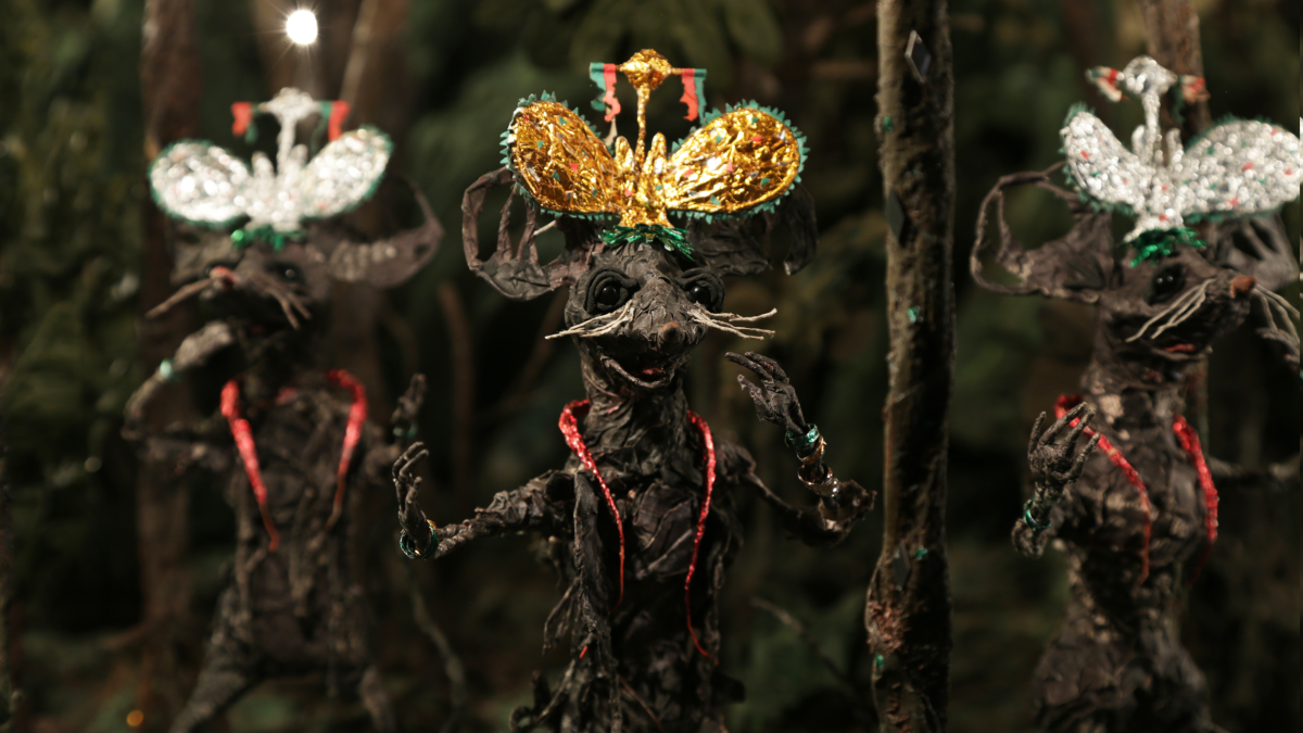 ZHANG Xu-Zhan Hsin Hsin papírbolt sorozat – 004-es szoba, Si So Mi | Hsin Hsin Joss Paper Store Series—Room 004, Si So Mi 2017–2018 stop-motion animáció | stop-motion animation egysávos animált videó | single-channel animated video 5’ (loop)