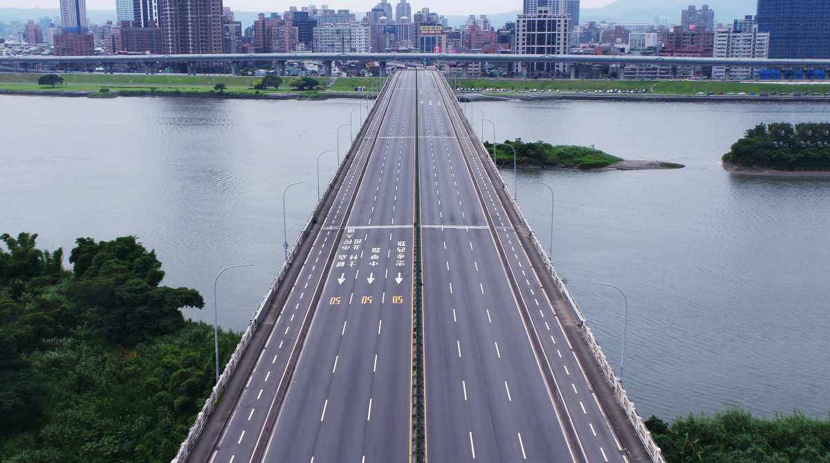 YUAN Goang-Ming: Napi hadgyakorlat | Everyday Maneuver  2018 egycsatornás videó | single channel video 5’57”