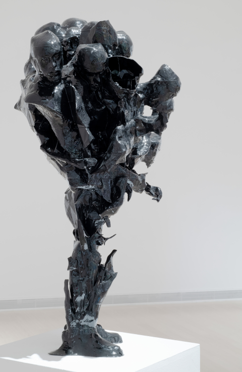 Koós Gábor: Cím nélkül (Sötét anyag - kis feltöredezés) (2024) / KOÓS Gábor: Untitled (darkmatter fragmentation small), 2024