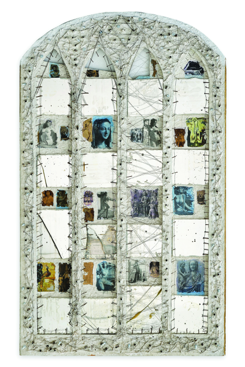 Stano Filko: A jelen oltára / Altar of the Present. 1964–1965, asszamblázs, kollázs, fa / assemblage, collage, wood, 190 × 120 cm ©Art Fond Collection