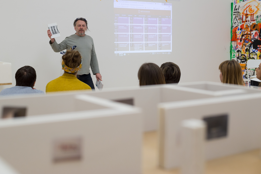 Fotó: SZABÓ Zsófia © Ludwig Múzeum – Kortárs Művészeti Múzeum, Adattár és Digitális Archívum  //  Photo: Zsófia SZABÓ © Ludwig Museum – Museum of Contemporary Art, Archives