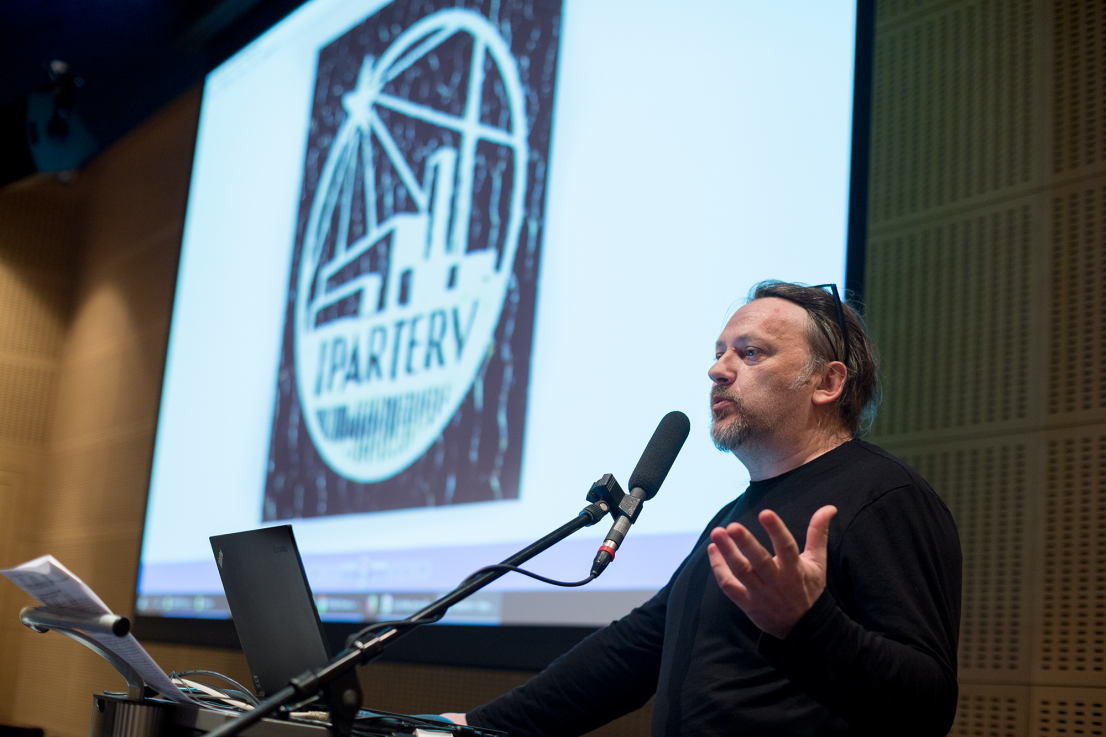 Fotó: SZABÓ Zsófia © Ludwig Múzeum – Kortárs Művészeti Múzeum, Adattár és Digitális Archívum  //  Photo: Zsófia SZABÓ © Ludwig Museum – Museum of Contemporary Art, Archives