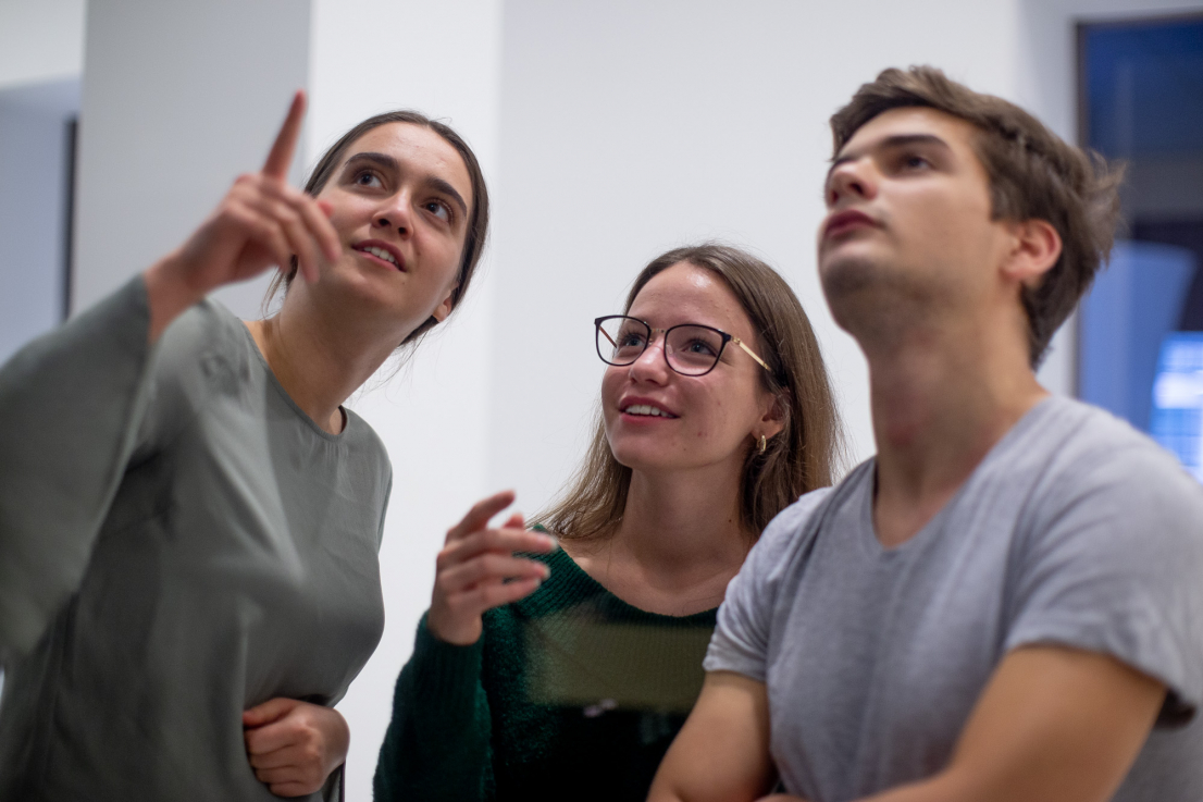 Fotó: SZABÓ Zsófia © Ludwig Múzeum – Kortárs Művészeti Múzeum, Adattár és Digitális Archívum  //  Photo: Zsófia SZABÓ © Ludwig Museum – Museum of Contemporary Art, Archives