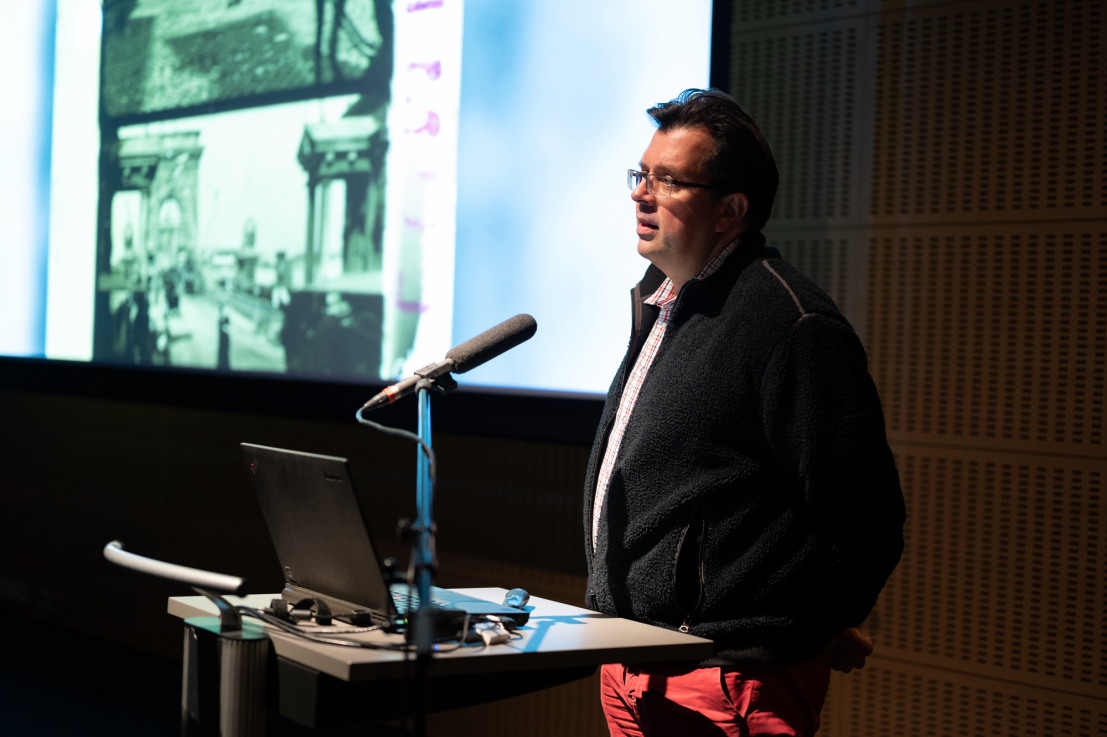 Fotó: SZABÓ Zsófia © Ludwig Múzeum – Kortárs Művészeti Múzeum  //  Photo: Zsófia SZABÓ © Ludwig Museum – Museum of Contemporary Art